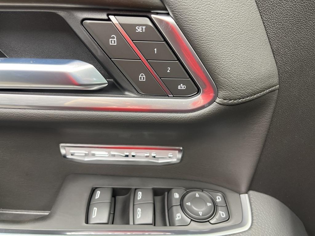 new 2025 GMC Sierra 1500 car, priced at $74,662