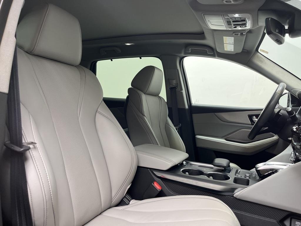 used 2024 Acura MDX car, priced at $49,695