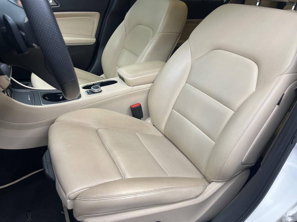 used 2019 Mercedes-Benz GLA 250 car, priced at $13,423