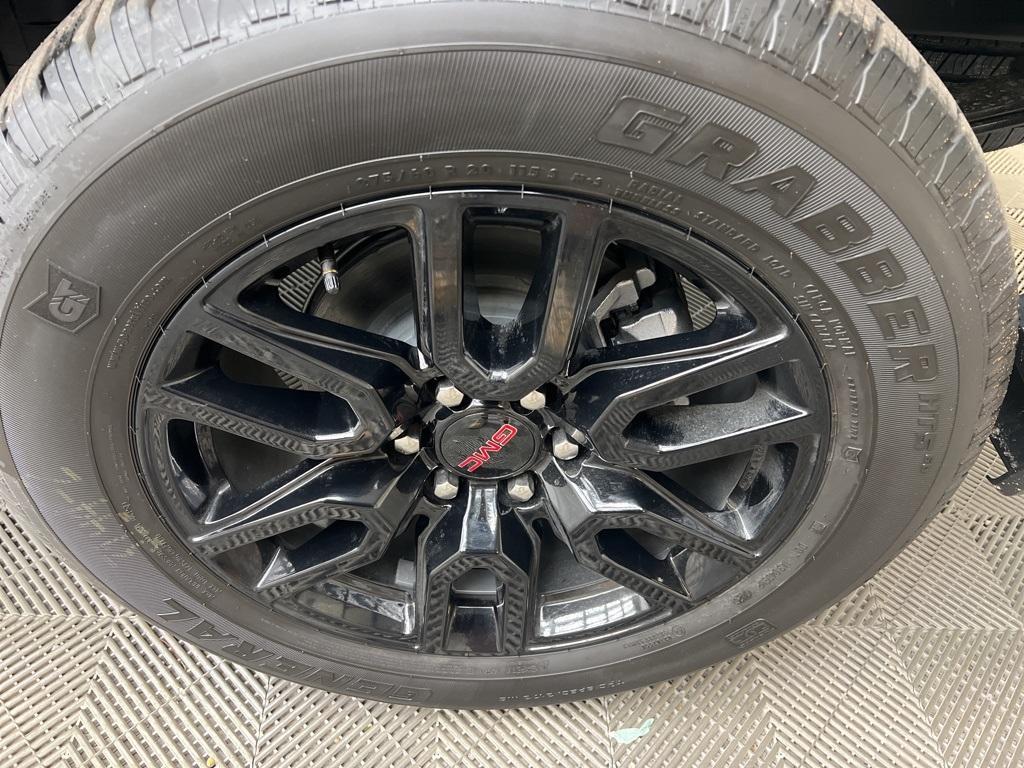 new 2025 GMC Sierra 1500 car, priced at $46,912