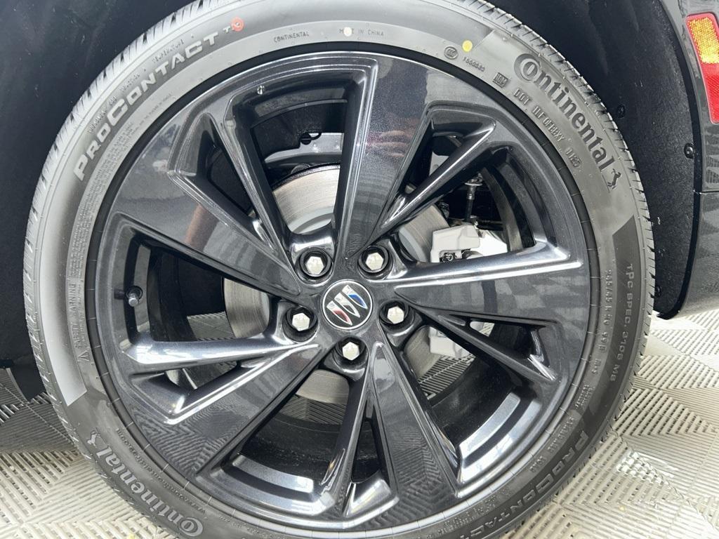 new 2025 Buick Envision car, priced at $43,335