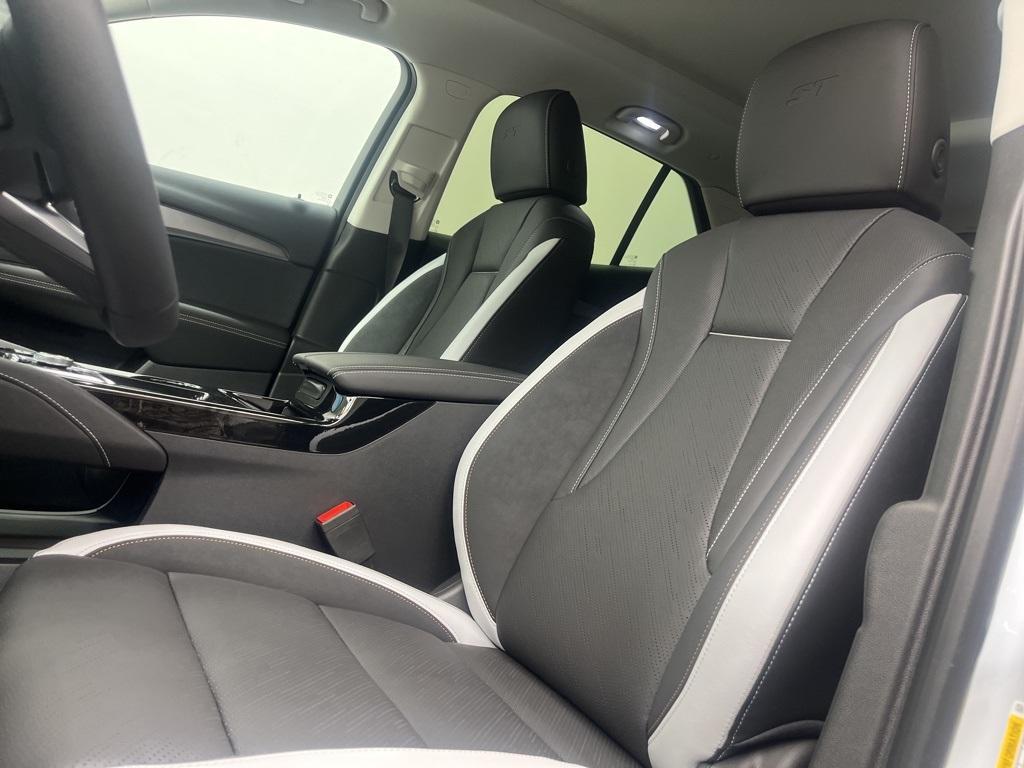 new 2025 Buick Envision car, priced at $43,335