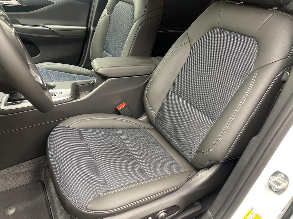 new 2026 Buick Envista car, priced at $27,585