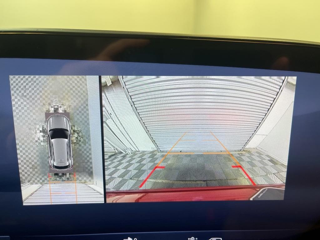 new 2025 Buick Envision car, priced at $40,259