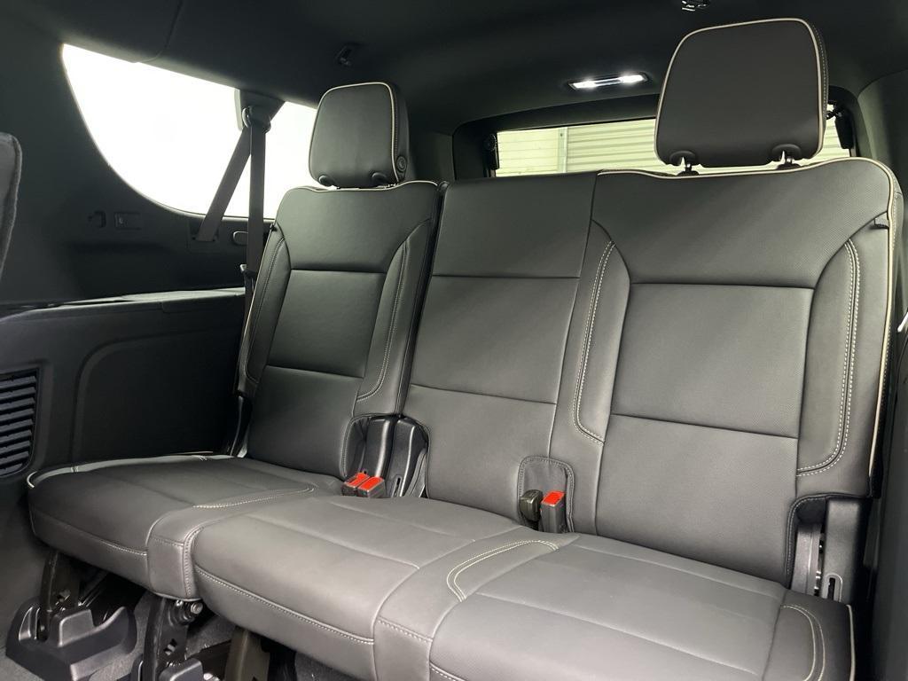 new 2025 GMC Yukon XL car, priced at $75,373