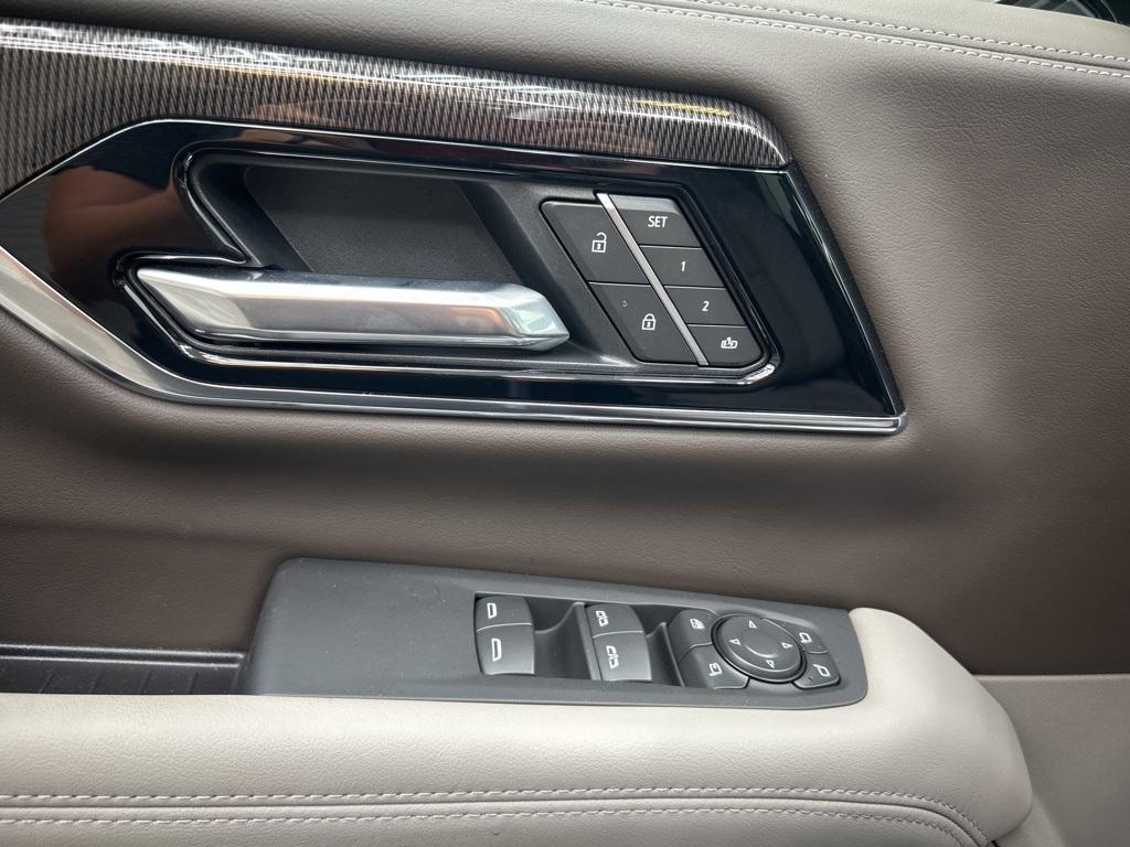 new 2025 GMC Yukon XL car, priced at $80,535