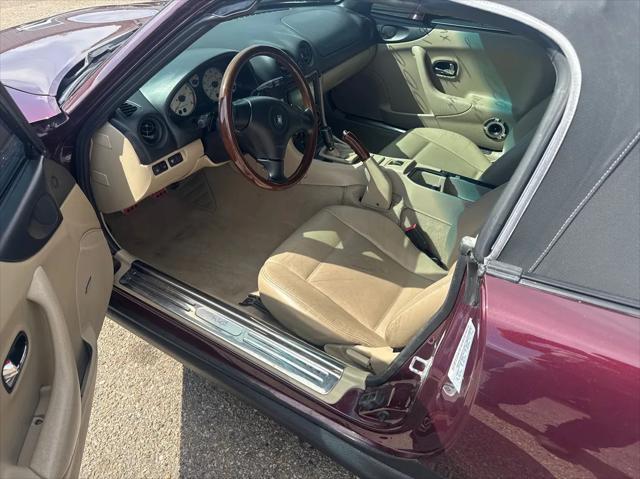 used 2000 Mazda MX-5 Miata car, priced at $9,995