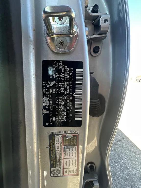 used 2022 Kia Sorento car, priced at $24,995