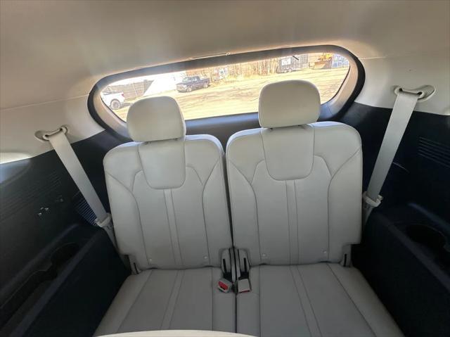 used 2022 Kia Sorento car, priced at $24,995