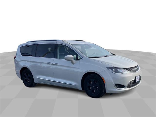 used 2017 Chrysler Pacifica car, priced at $17,995