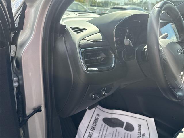 used 2022 Chevrolet Equinox car, priced at $23,995