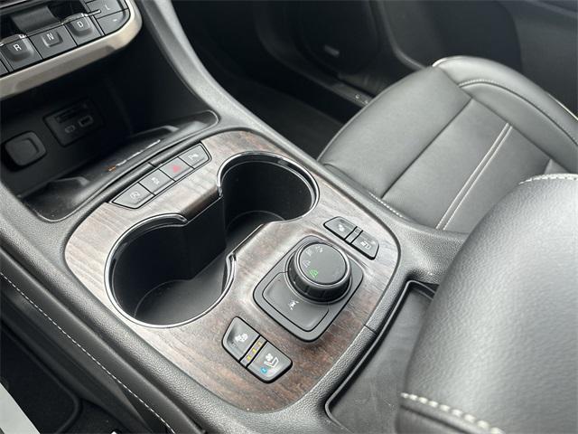 used 2022 GMC Acadia car, priced at $37,995