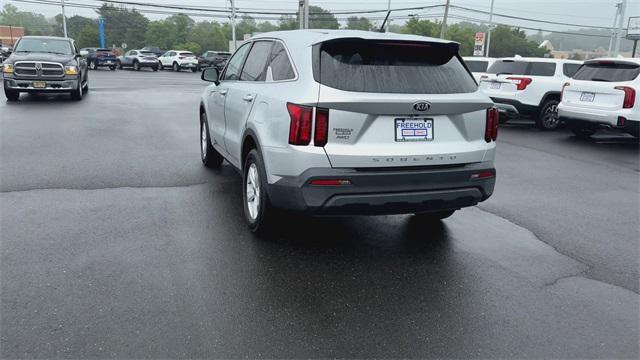 used 2021 Kia Sorento car, priced at $18,995