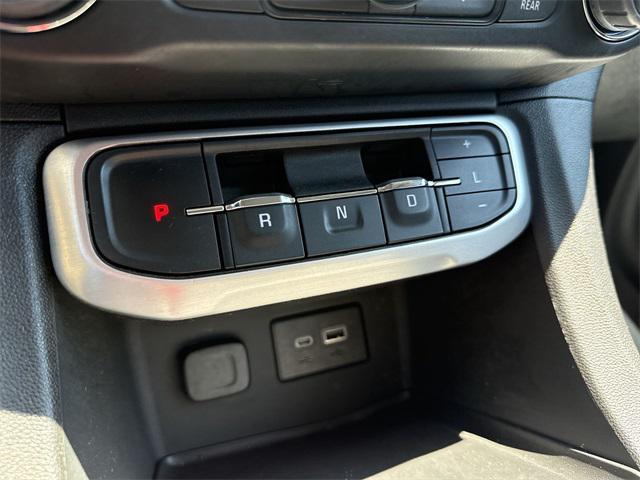 used 2022 GMC Acadia car, priced at $25,995