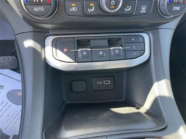 used 2022 GMC Acadia car, priced at $26,995