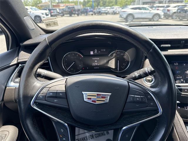used 2023 Cadillac XT5 car, priced at $29,995