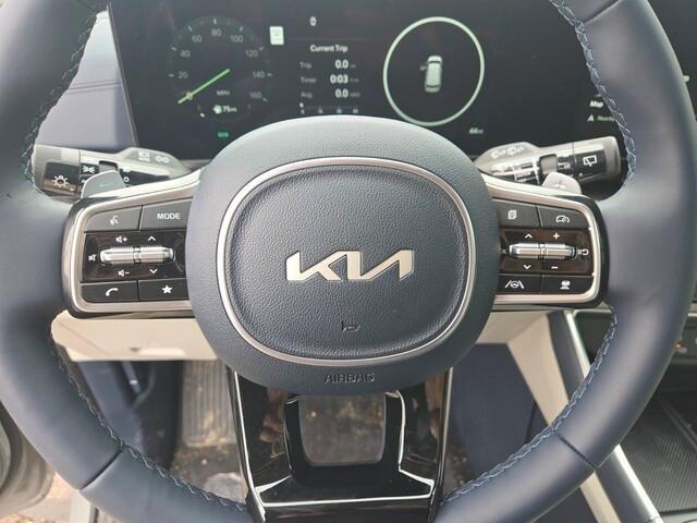 new 2025 Kia Carnival Hybrid car, priced at $55,731