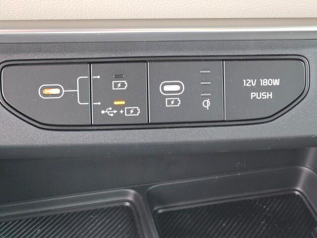 new 2025 Kia Carnival Hybrid car, priced at $55,731