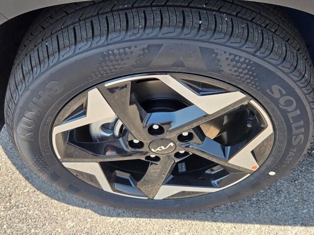 new 2026 Kia Seltos car, priced at $26,301