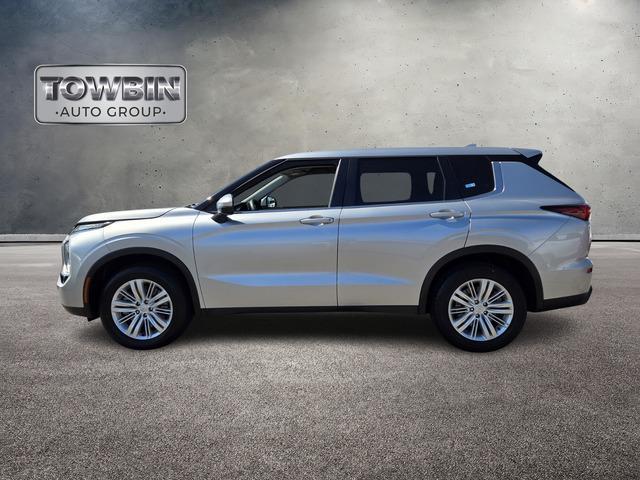 used 2022 Mitsubishi Outlander car, priced at $21,990