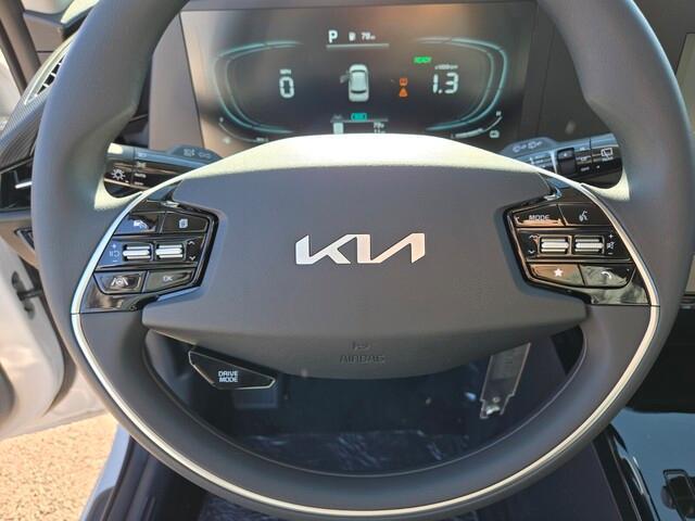 new 2025 Kia Niro car, priced at $27,970