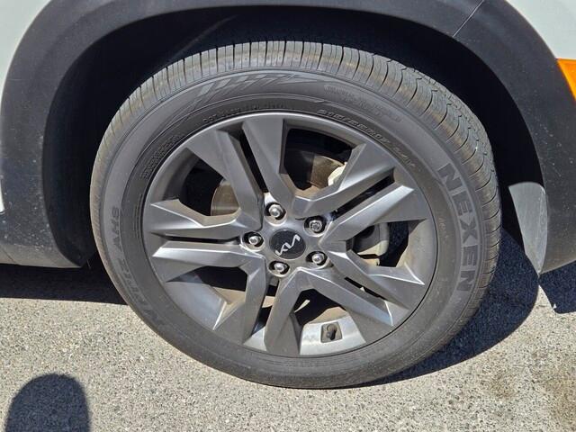 used 2022 Kia Seltos car, priced at $18,490