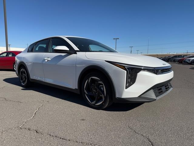 new 2025 Kia K4 car, priced at $24,557