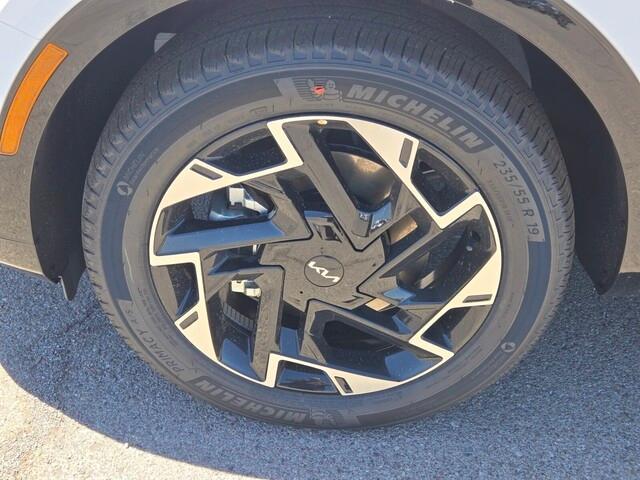new 2025 Kia Sportage car, priced at $36,645