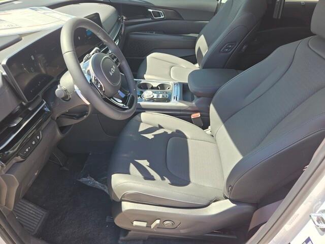 new 2025 Kia Carnival Hybrid car, priced at $55,731