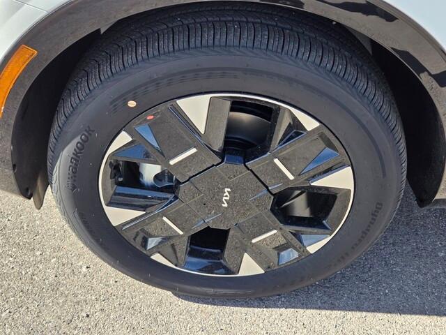 new 2026 Kia Sportage Hybrid car, priced at $40,467