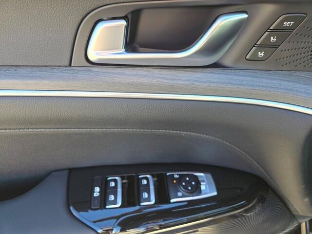 new 2025 Kia K5 car, priced at $33,747