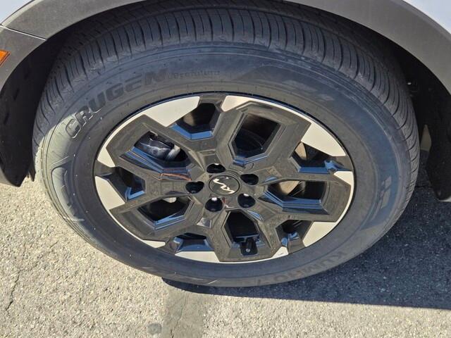 new 2025 Kia Sorento car, priced at $31,275