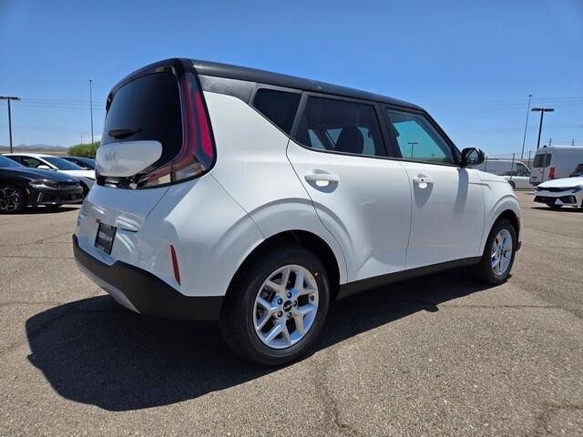 new 2025 Kia Soul car, priced at $24,161
