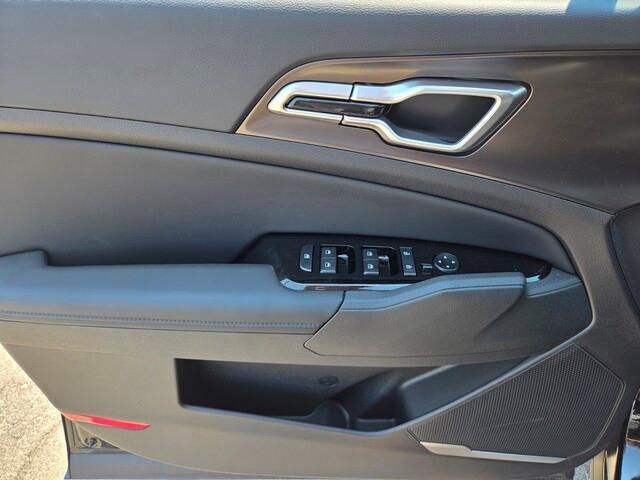 new 2025 Kia Sportage Hybrid car, priced at $32,324