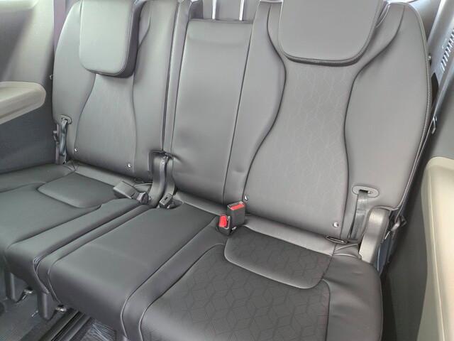 new 2025 Kia Carnival Hybrid car, priced at $40,949