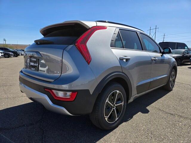 new 2025 Kia Niro car, priced at $30,706