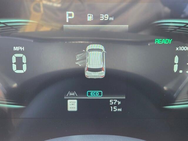 new 2025 Kia Niro car, priced at $30,706
