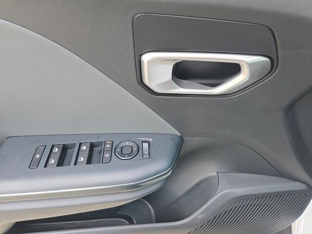new 2025 Kia K4 car, priced at $23,692