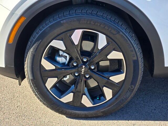used 2023 Kia Sportage Plug-In Hybrid car, priced at $28,850
