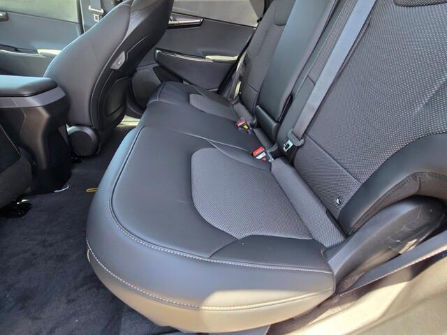 new 2025 Kia EV6 car, priced at $40,911