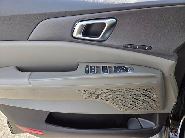 new 2026 Kia Carnival Hybrid car, priced at $48,156