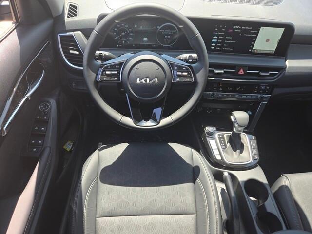 new 2025 Kia Seltos car, priced at $27,433