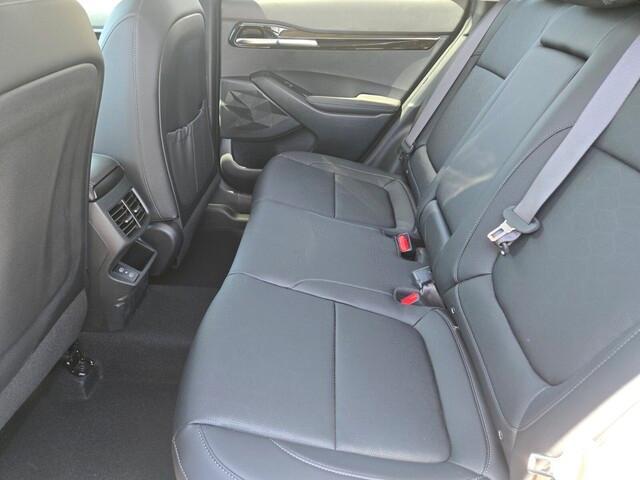 new 2025 Kia Seltos car, priced at $27,433