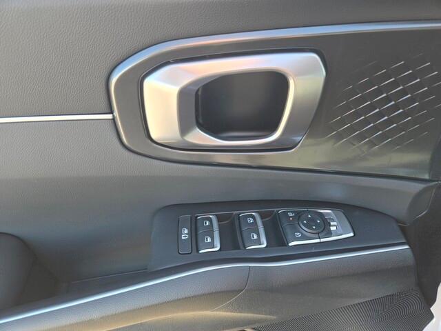 new 2025 Kia Sorento car, priced at $35,868
