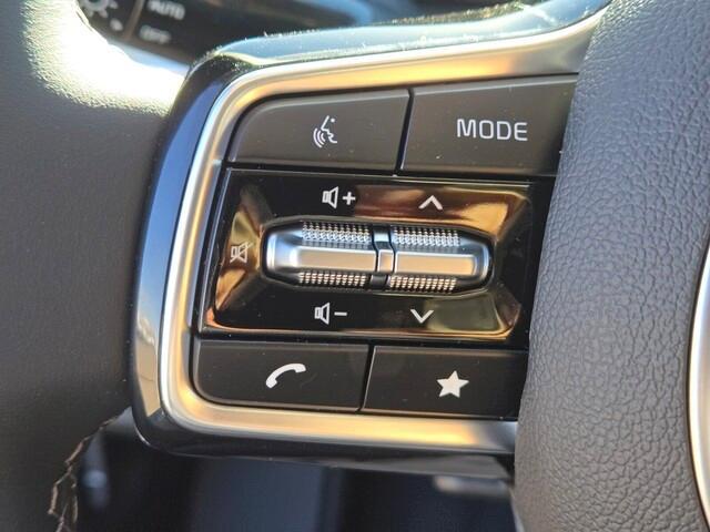 new 2025 Kia Sorento car, priced at $35,868