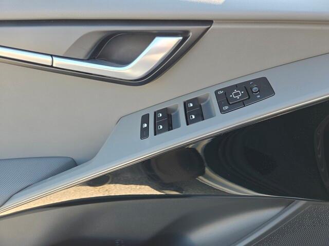 new 2025 Kia Niro car, priced at $29,966