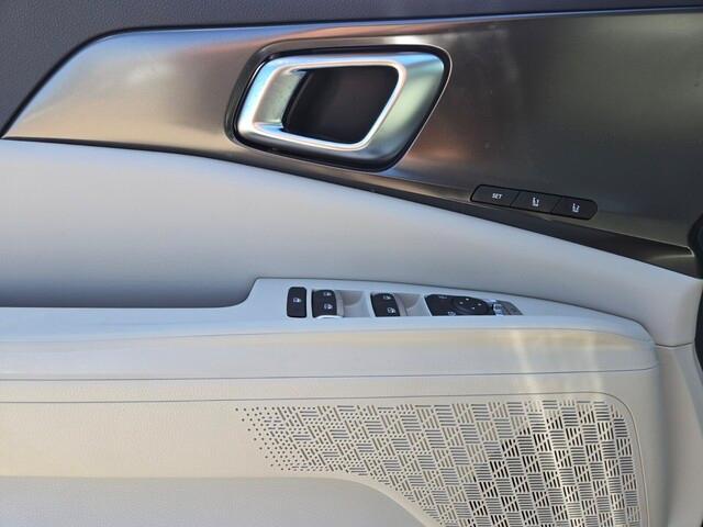 new 2025 Kia Carnival Hybrid car, priced at $49,319