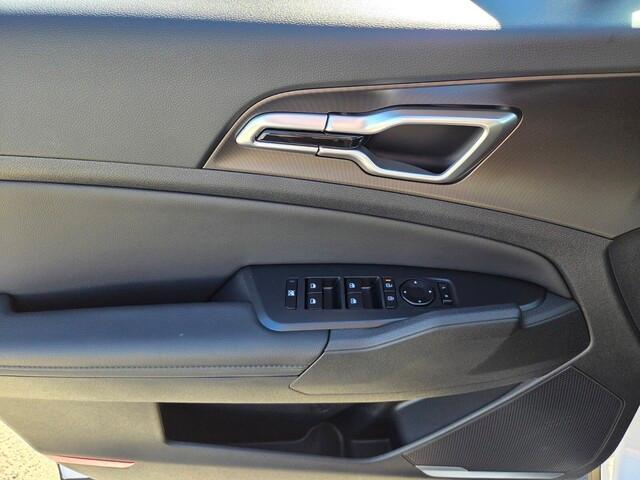 new 2026 Kia Sportage car, priced at $32,126