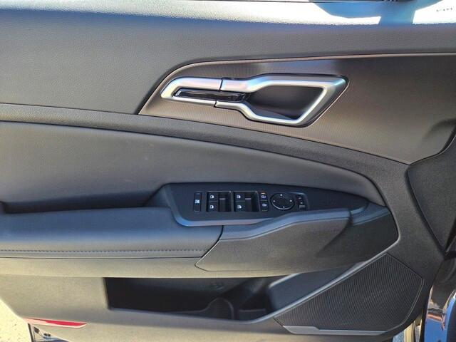 new 2026 Kia Sportage car, priced at $33,062