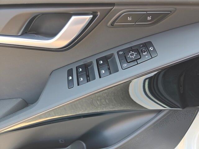 new 2025 Kia Niro car, priced at $35,275